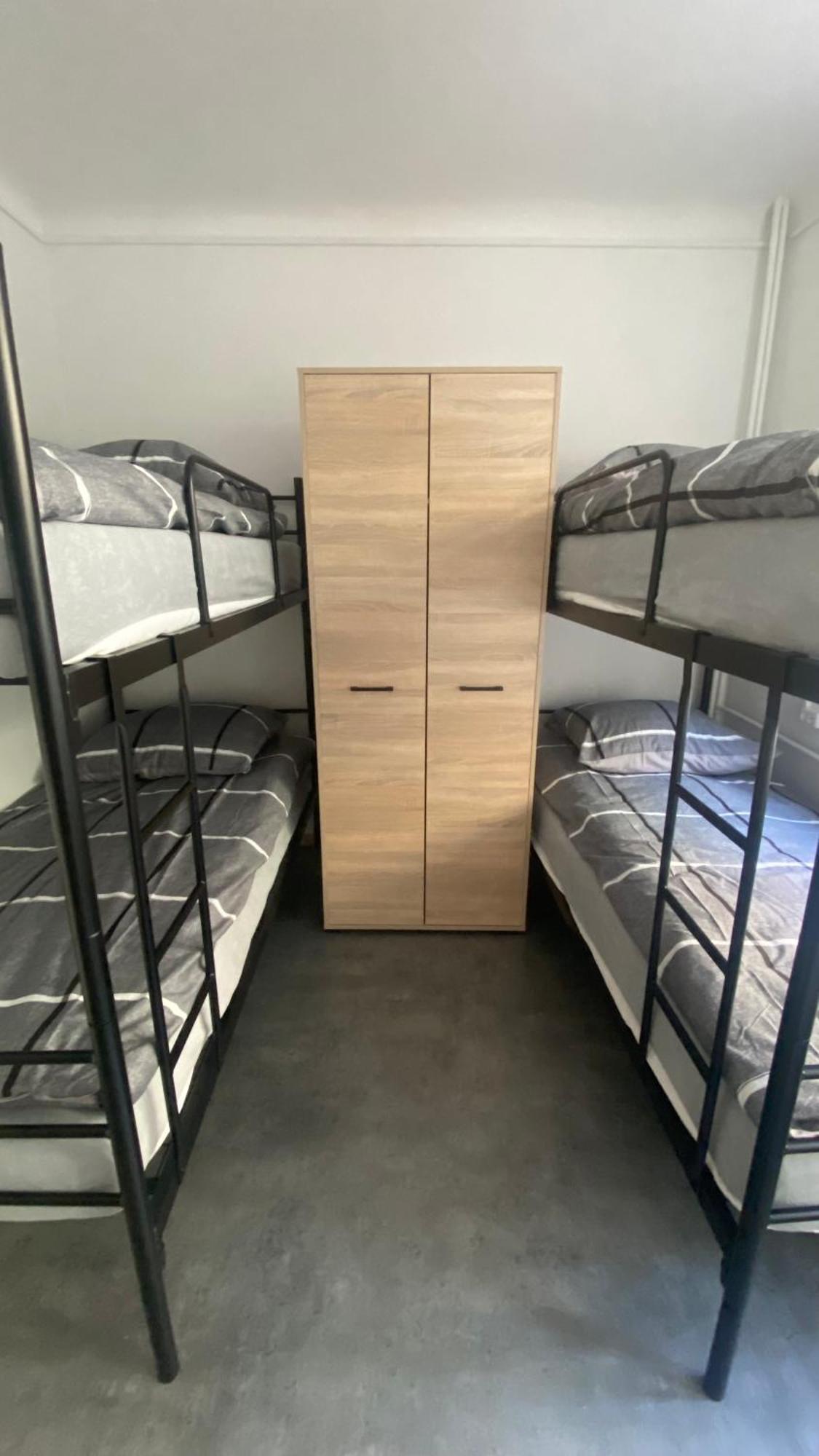 Hostel Harmonia Warsaw Luaran gambar