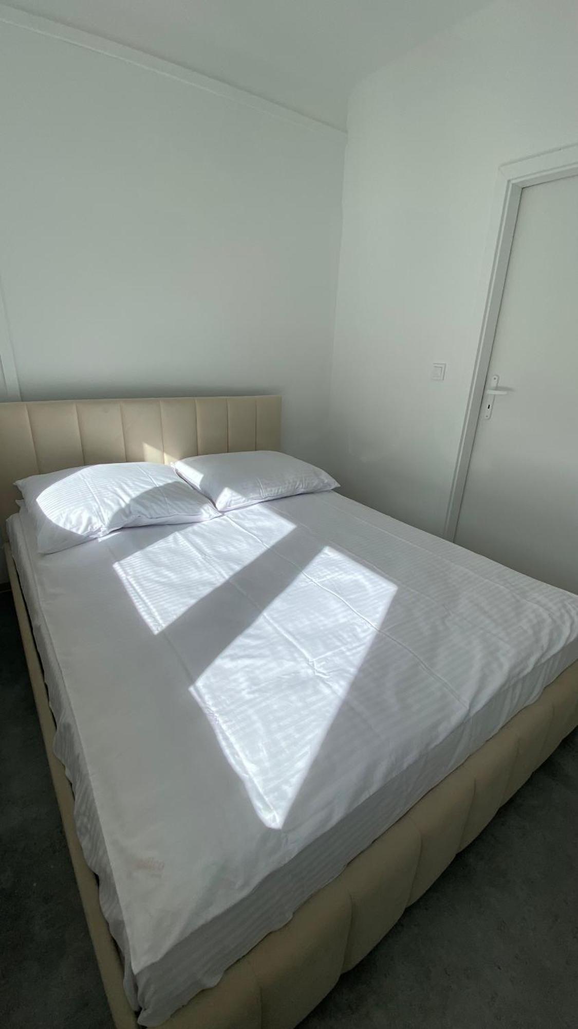 Hostel Harmonia Warsaw Luaran gambar