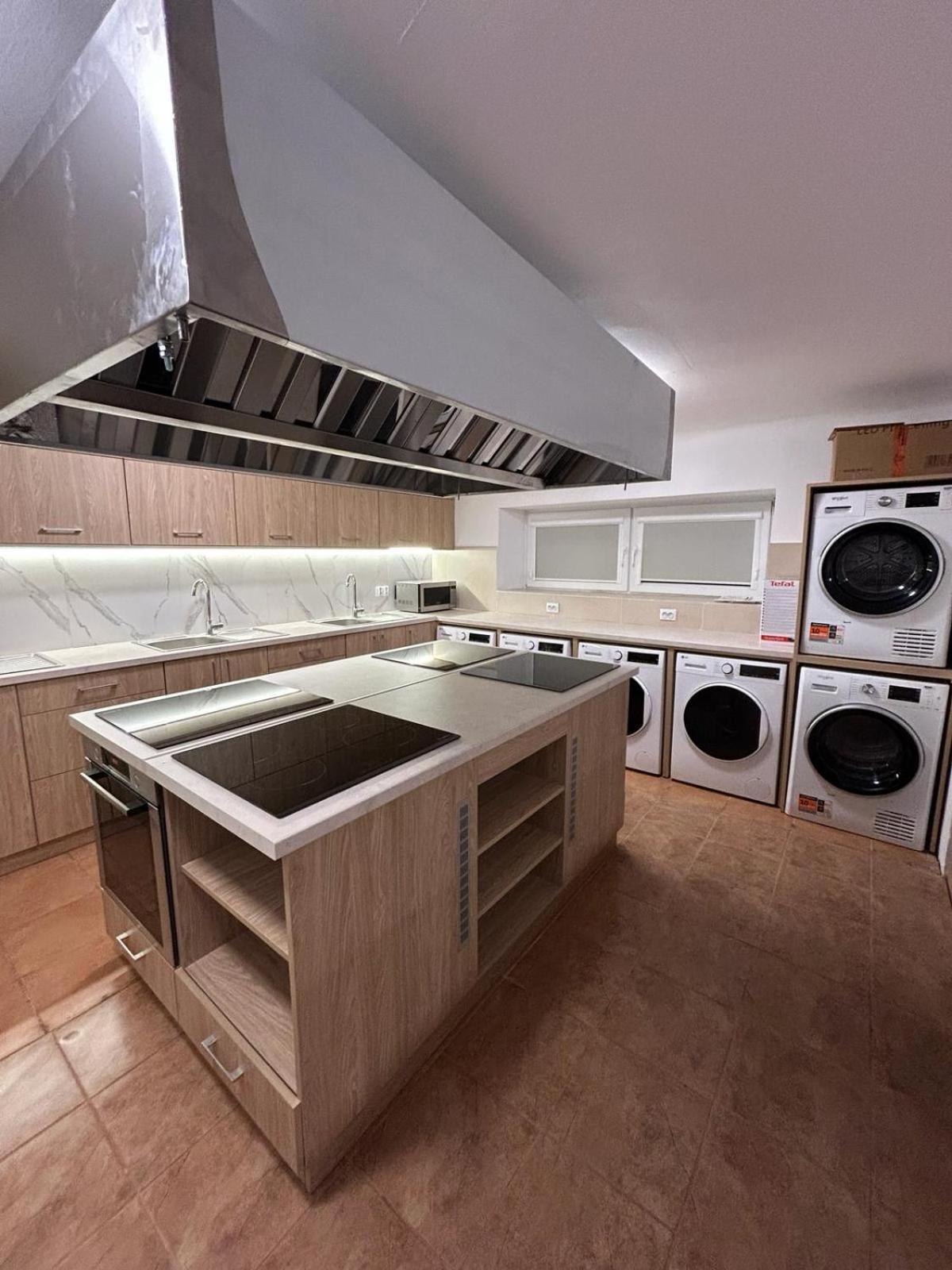 Hostel Harmonia Warsaw Luaran gambar