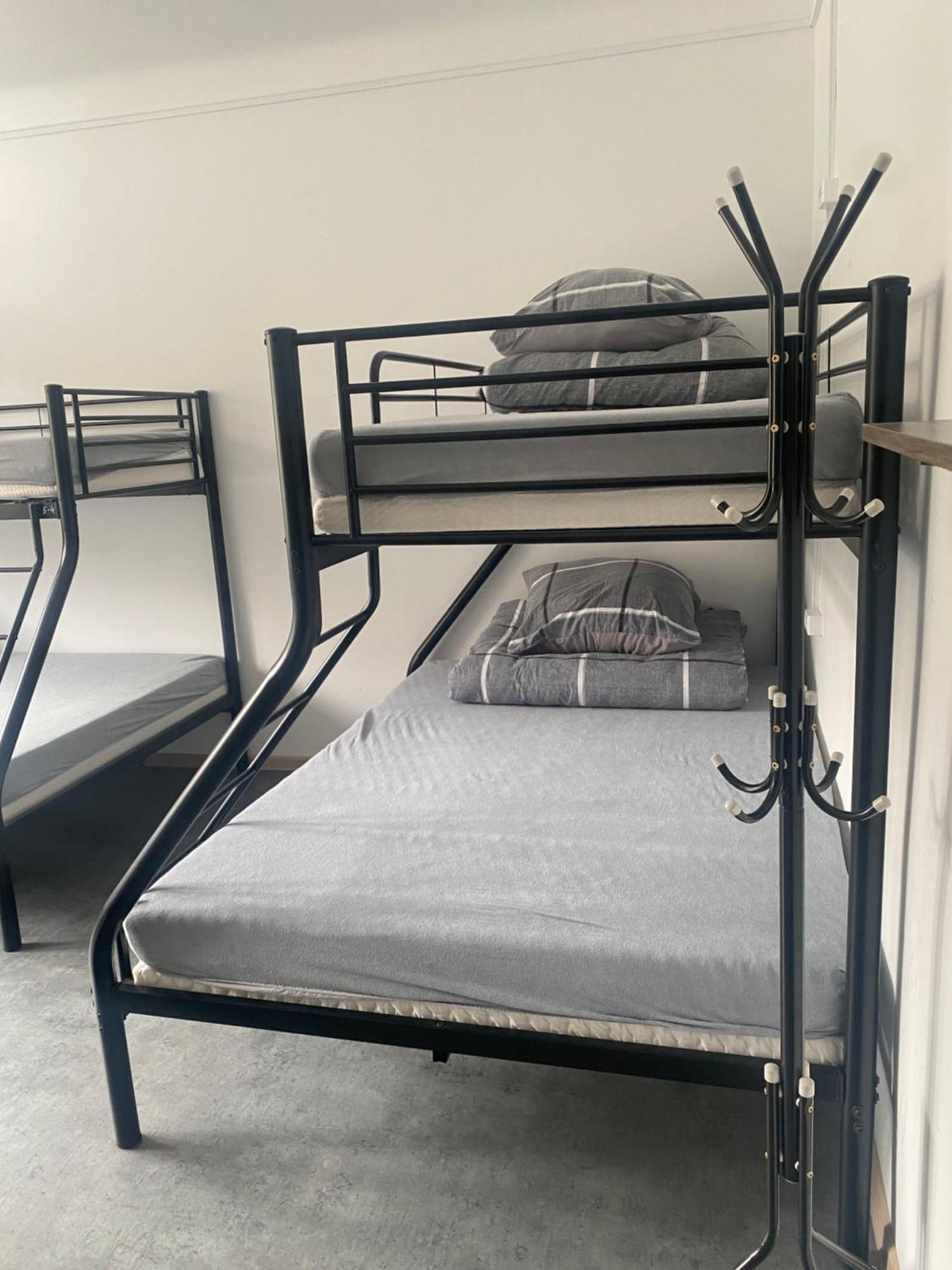 Hostel Harmonia Warsaw Luaran gambar