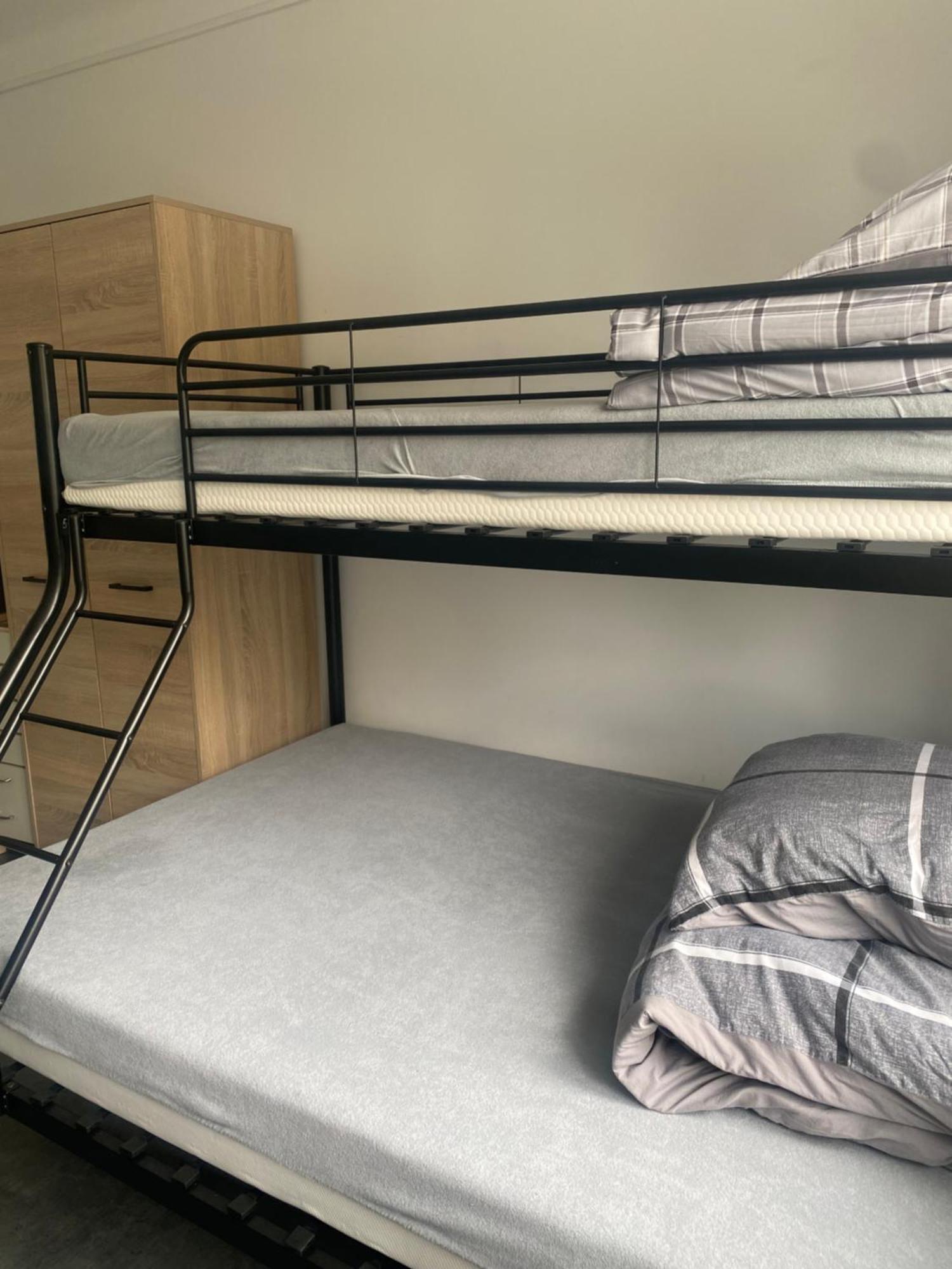 Hostel Harmonia Warsaw Luaran gambar
